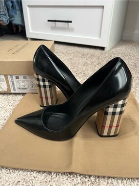 Burberry Black Patent Pointed Pumps with Signature Check Block Heel